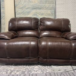 Genuine Leather Power Reclining Loveseat 🚛✅