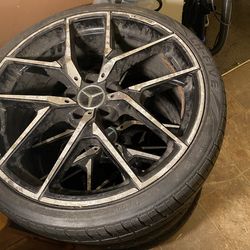 (4) Mercedes Benz Amg 20 Inch Rims On Lionhart Tires $150