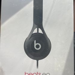 Beats EP Headphones by Dr. Dre
