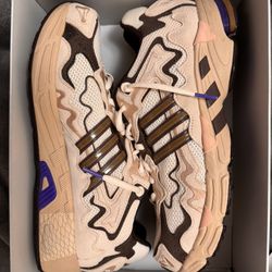 BAD BUNNY ADIDAS 