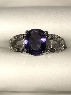 Size 7 amethyst silver ring