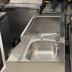 Commercial Sink With Cold Plate