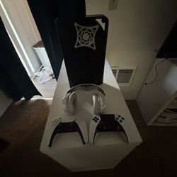 PS5 Digital Edition- Dualsense Edge + Extra Controller + Wireless Headset