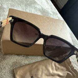 Burberry sunglasses 