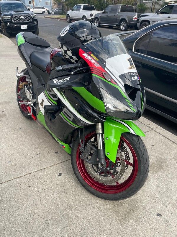 Motorcycle 636