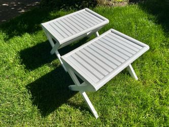 Luggage stands