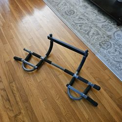 Iron Gym Pull Up Bar