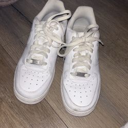Nike airforces size 7 men