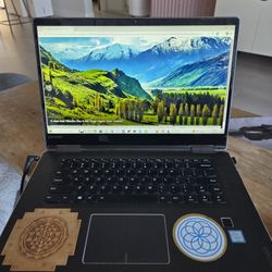 Lenovo Yoga 710 | i5‑7200U | 8GB RAM | 128GB SSD | Touchscreen | Clean Install