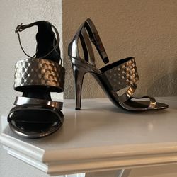 Brand New Calvin Klein Heels Size 5