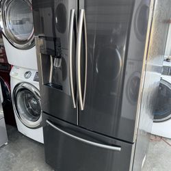 Black  Stainless  Samsung Refrigerator  French Door 