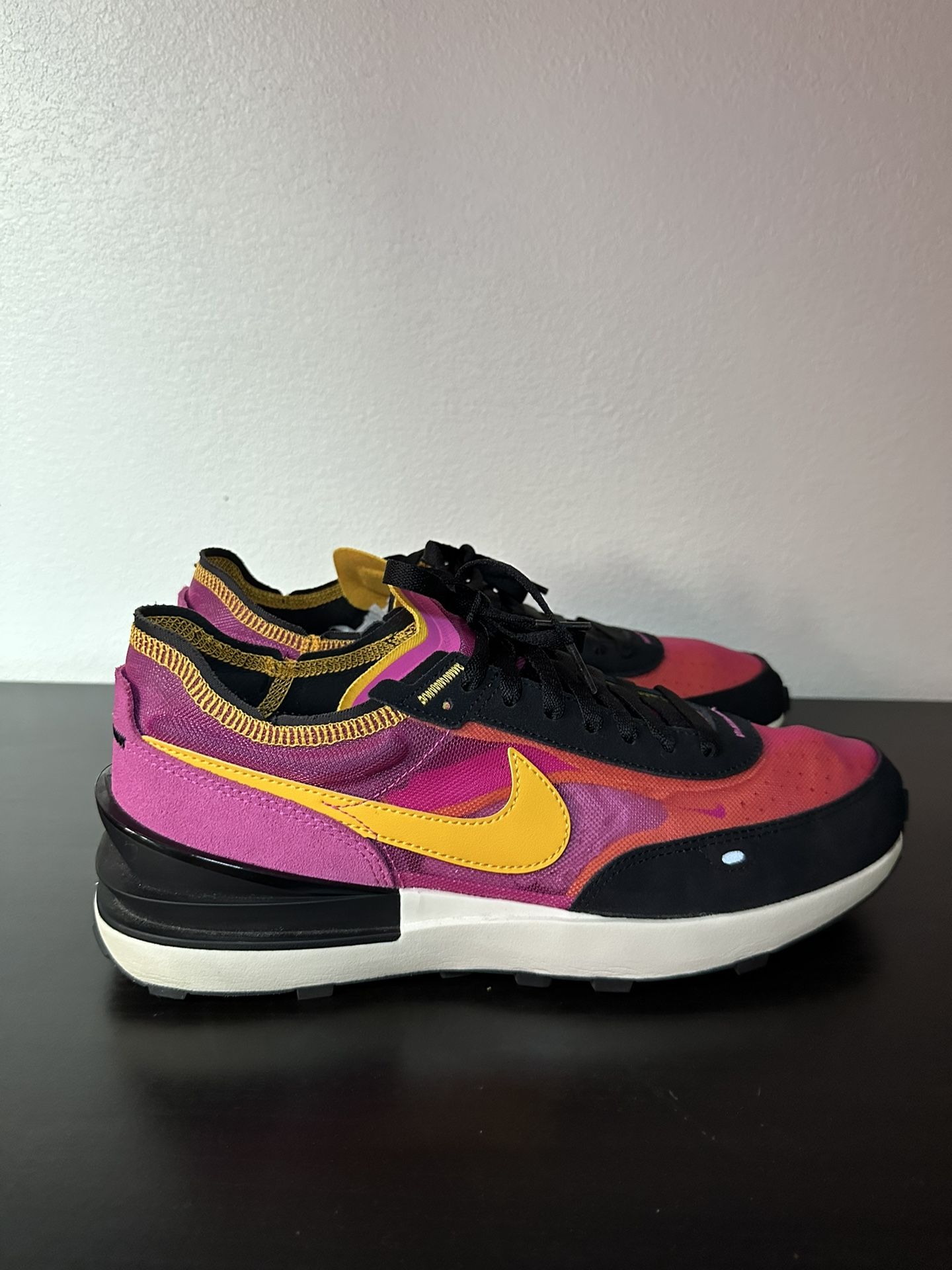 MEN Nike Waffle One 10