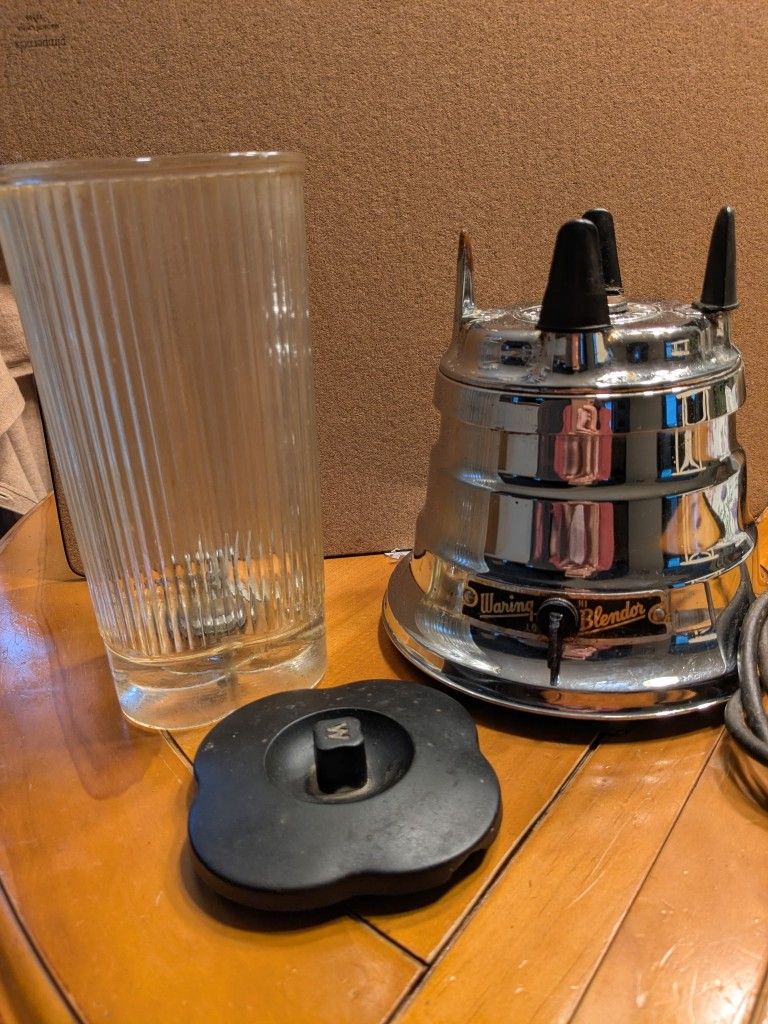 1950's Vintage Waring Blender *Works*