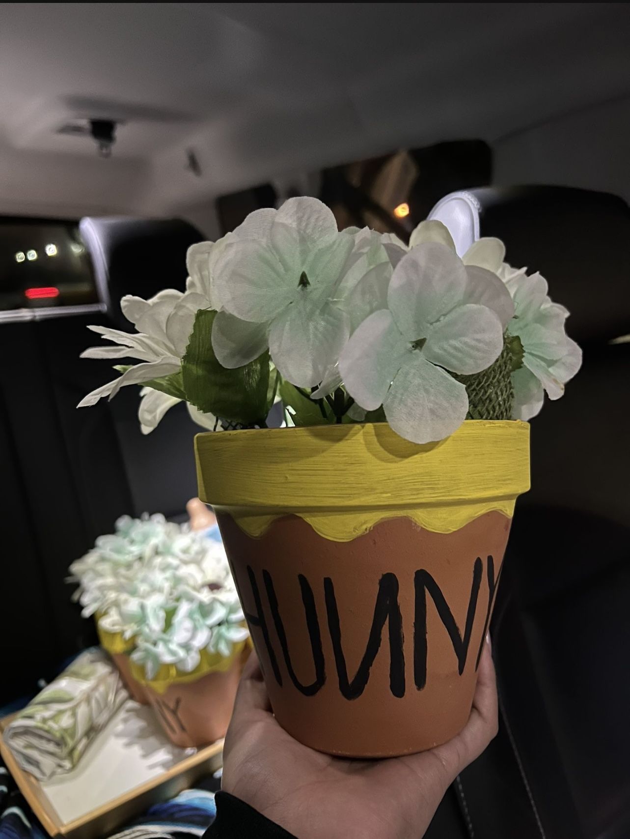 Hunny Pot Centerpieces
