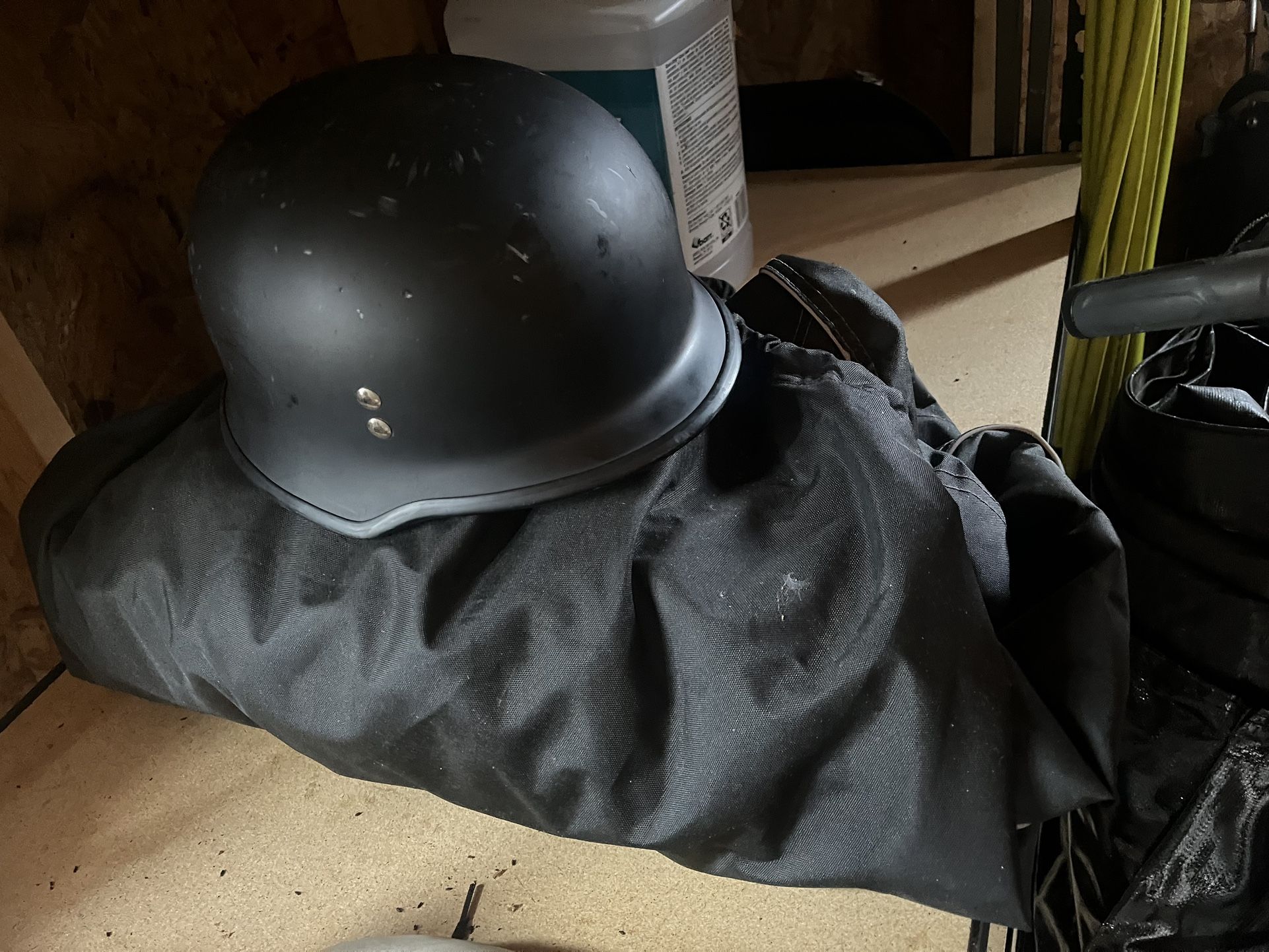 USED Helmet and Cover