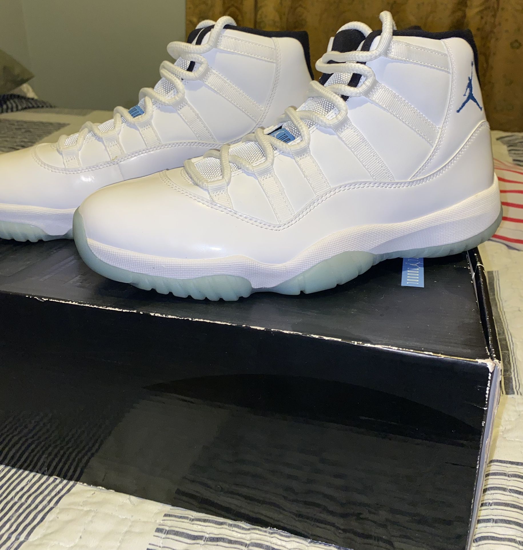 Jordan 11 Legend Blue Highs