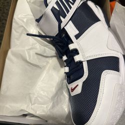 Nike Zoom LeBron 2 Retro ‘USA’