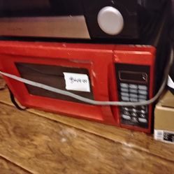 Red microwave $49/black Toshiba $59 new condit