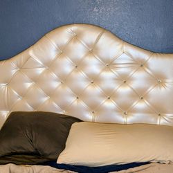  Pearl White Bedroom Set