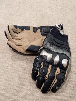 Dainese motorcycle gloves size 9/L $60