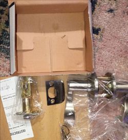 Dynasty Hardware Heritage Lever Privacy Set (Satin Nickel) – New Open Box