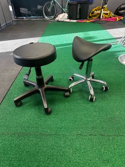 Rolling chairs