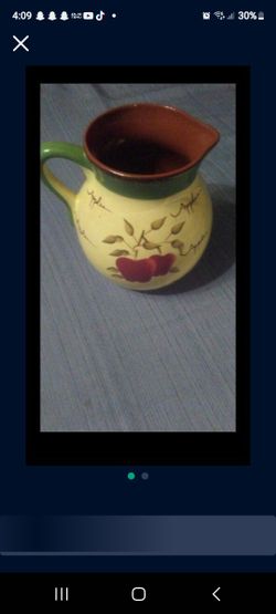 80 oz Home Interior Apple Pitcher
