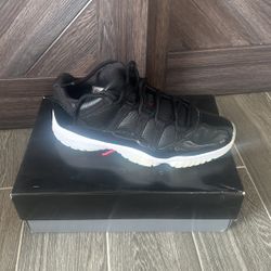 Jordan 11 Low  Size 11
