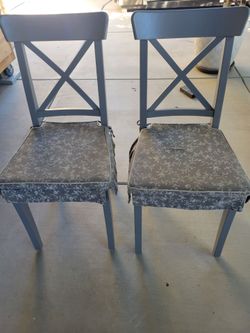 2 chairs