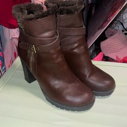 Heels / Boots 