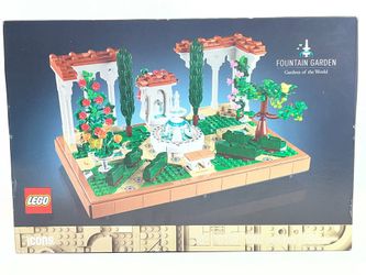 LEGO 10359 Fountain Garden ~ Brand New