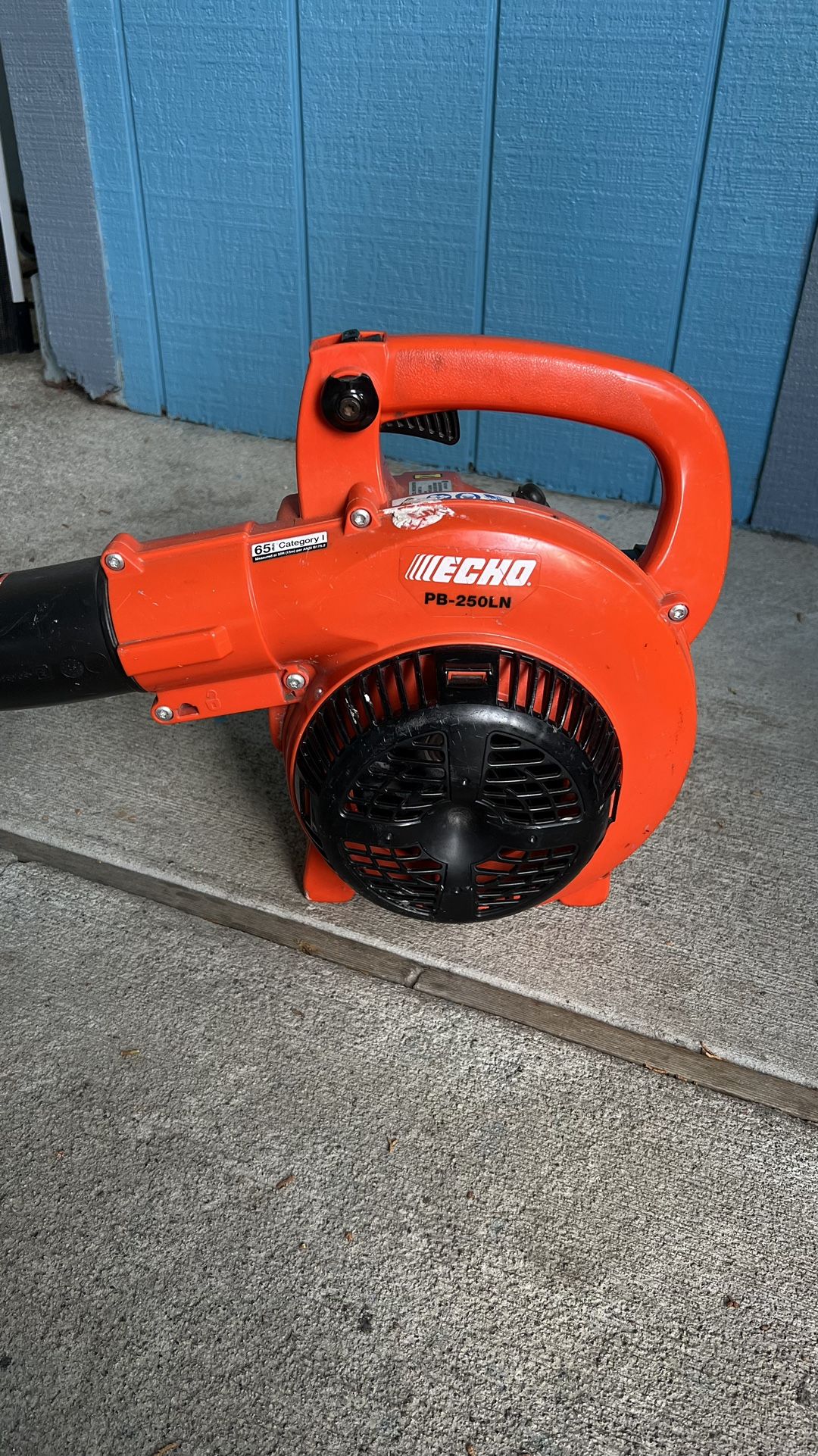 Leaf Blower
