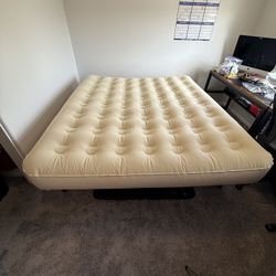 King Air Mattress w/ Frame 