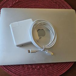 Macbook Air i7 16gb Ram 250gb SSD Drive 13" Screen 2020