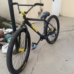 Throne pac man 29er