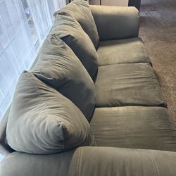 Sofa & Loveseat 
