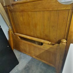 Queen Bed Frame Great Condition