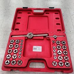 Tool Kit: Tap And Die Set: By MAC TOOLS