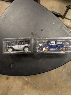 2 Chevy Scale 1:32 Model Cars