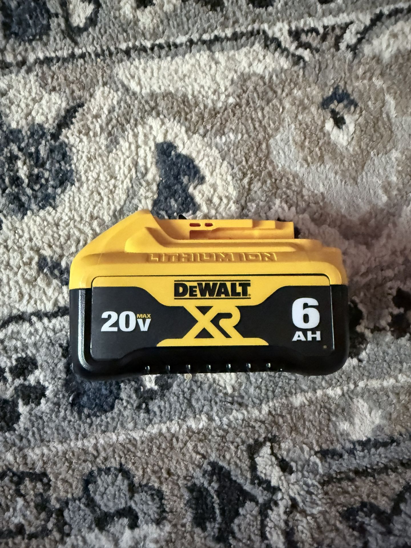 Dewalt Battery 6 AH 20 V Max XR (NEW)