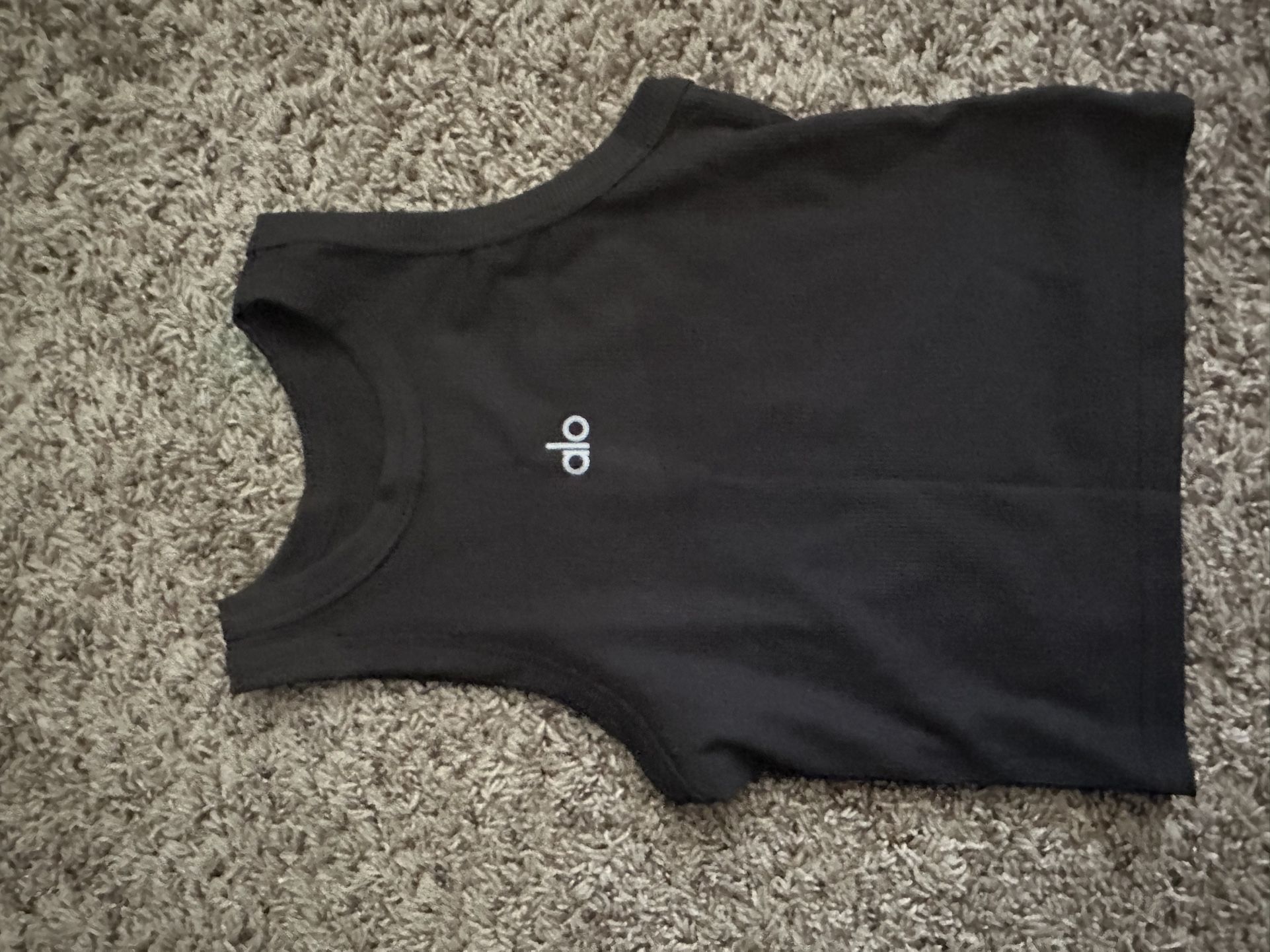alo black shirt (throw a price)