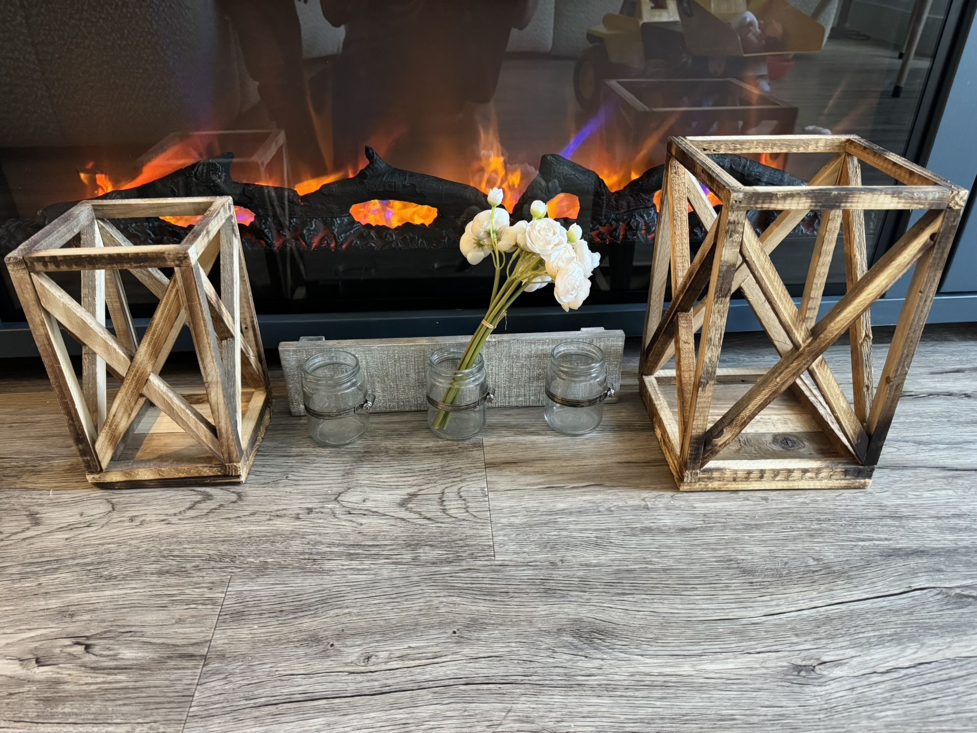 Rustic Wooden Candle Holders With Wall Mountable Flower Vases