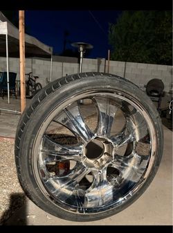 22” Chrome wheels and tires - set of 4 - Tire 265/35ZR22