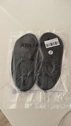 Kids water shoes