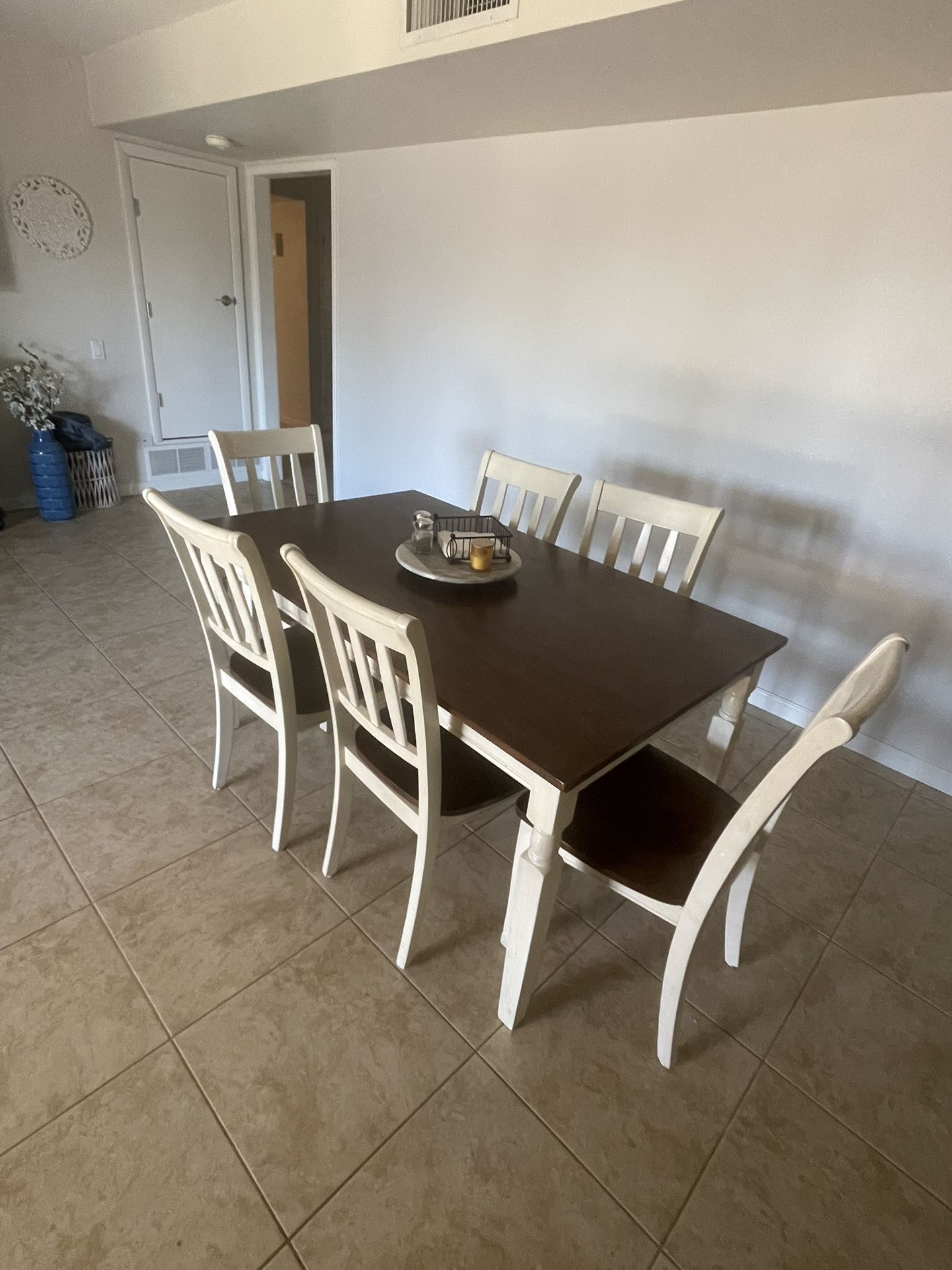Kitchen Table And Chairs