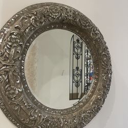  Beautiful Round Mirror - Originally $899.     Asking $225