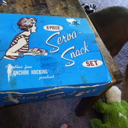 Vintage Anchor Hocking Glass Serva-Snack 8 PC Set In Original Box