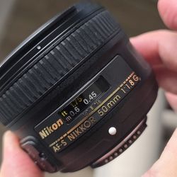 Nikon AF-S NIKKOR 50mm f/1.8G Lens