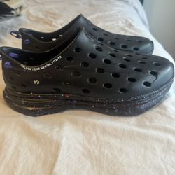 Men’s Kane Shoes Size 10 