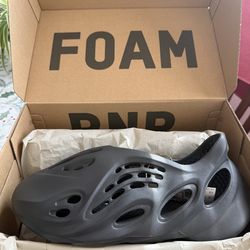 Adidas Yeezy Foam Runners sz 11